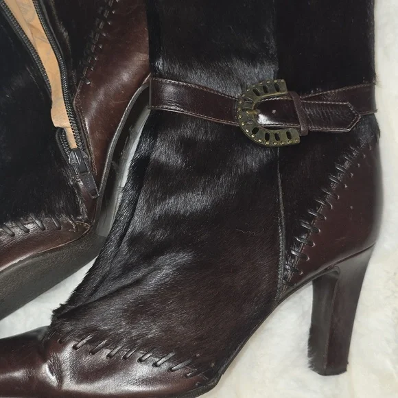 Vintage 90's Dark Brown Pony Hair Heeled Boots with Pointed Toe - Picture 12 of 14